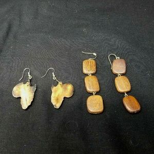 Lot of 2 Wooden earring sets brown laser cut